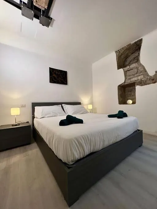 History Luxury Central Apartment By Revenue House Como