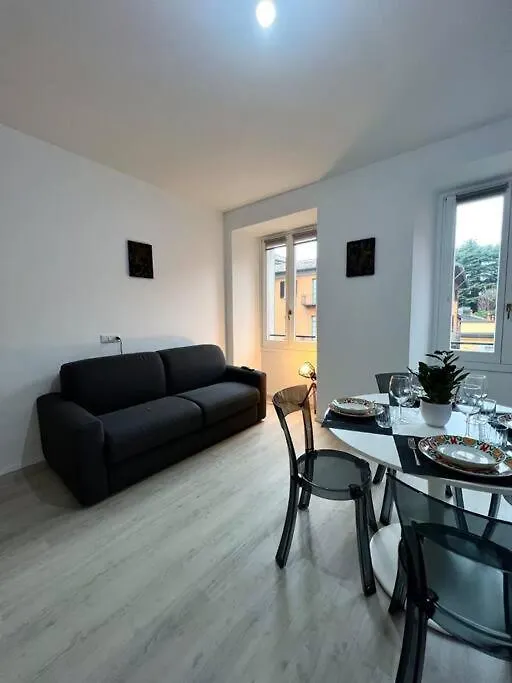 History Luxury Central Apartment By Revenue House Como Italy