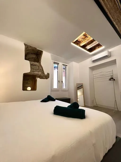 History Luxury Central Apartment By Revenue House Como