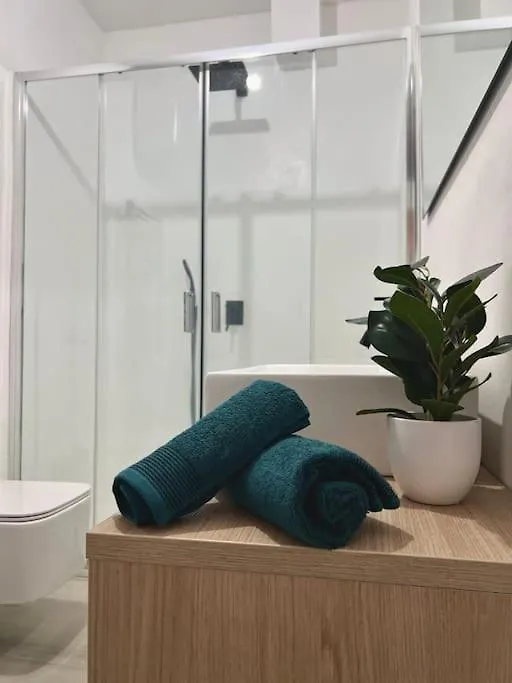 History Luxury Central Apartment By Revenue House Como Italy