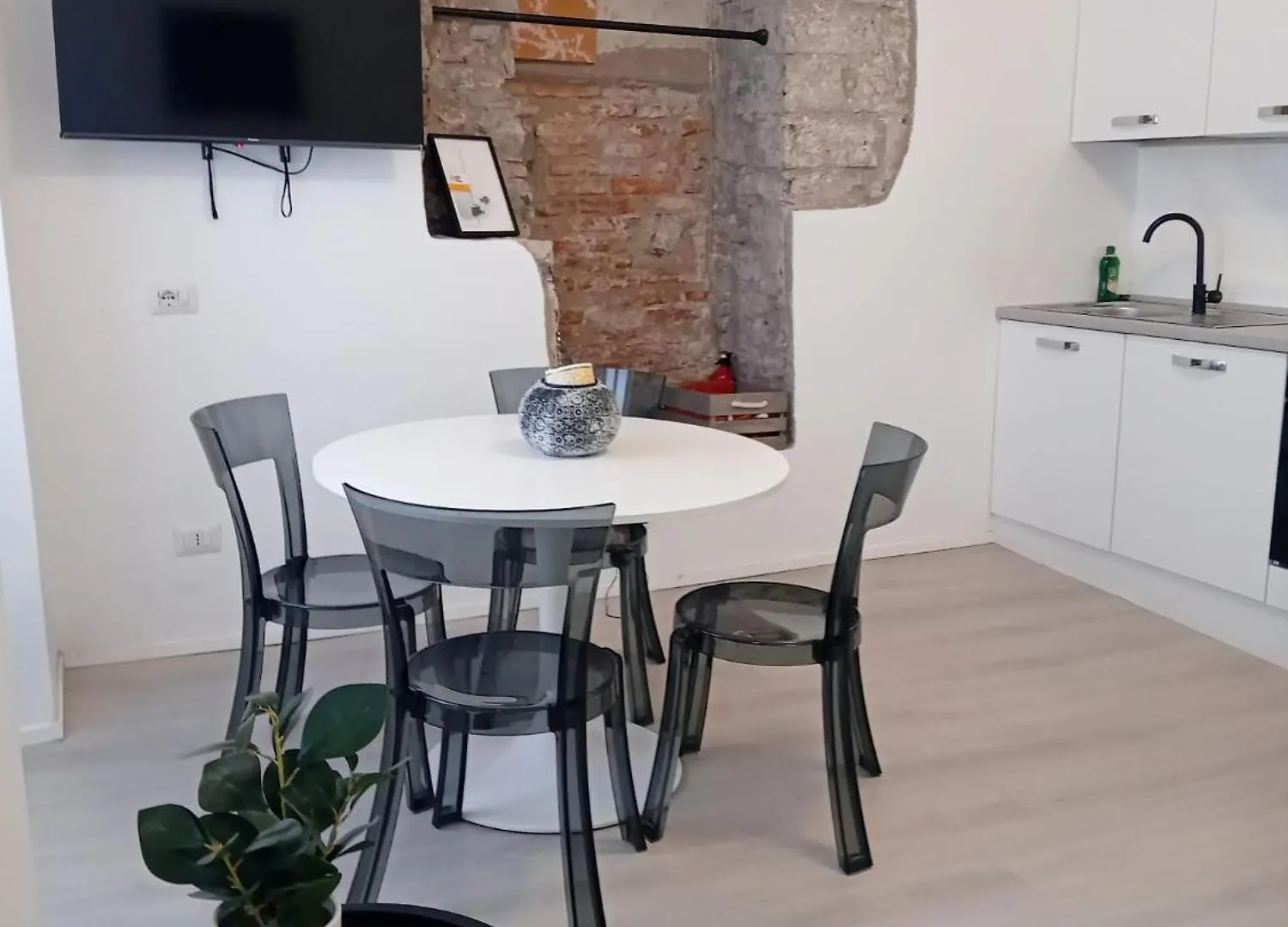 History Luxury Central Apartment By Revenue House location